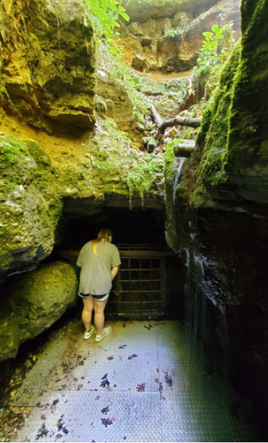 Devil's Well Missouri
